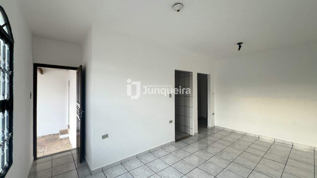 Casa à venda, 2 quartos, sendo 1 suíte, 2 vagas, no bairro Glebas Califórnia em Piracicaba - SP