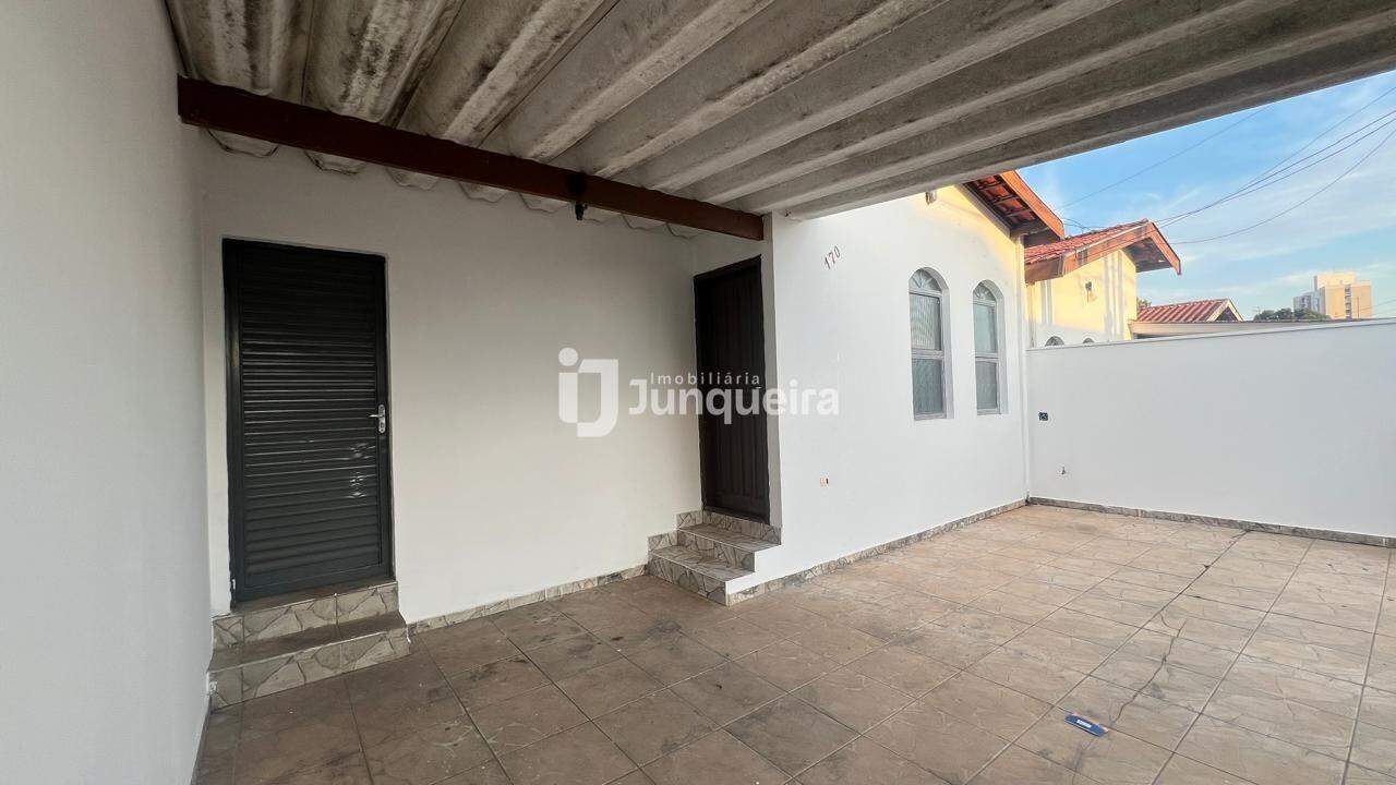 Casa à venda, 2 quartos, sendo 1 suíte, 2 vagas, no bairro Glebas Califórnia em Piracicaba - SP