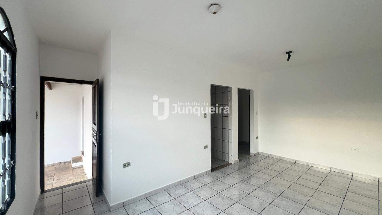 Casa à venda, 2 quartos, sendo 1 suíte, 2 vagas, no bairro Glebas Califórnia em Piracicaba - SP