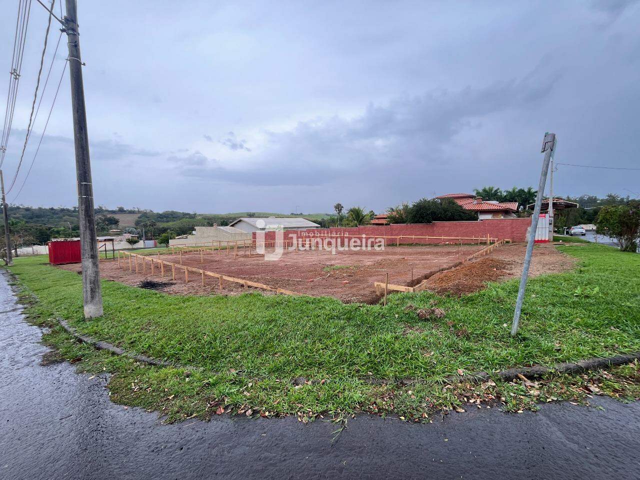 Terreno em Condomínio à venda no Colinas do Piracicaba , no bairro Colinas do Piracicaba (Ártemis) em Piracicaba - SP