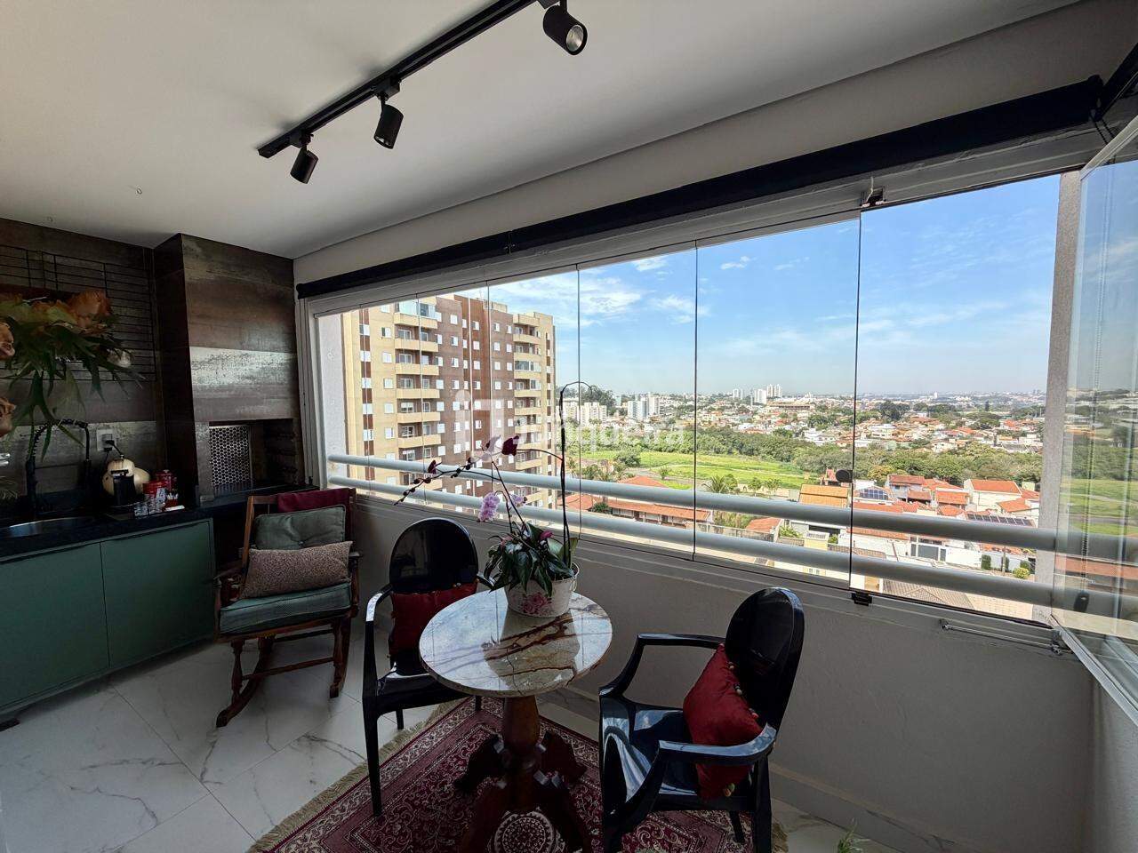 Apartamento à venda no Life Residence, 3 quartos, sendo 1 suíte, 2 vagas, no bairro Parque Santa Cecília em Piracicaba - SP