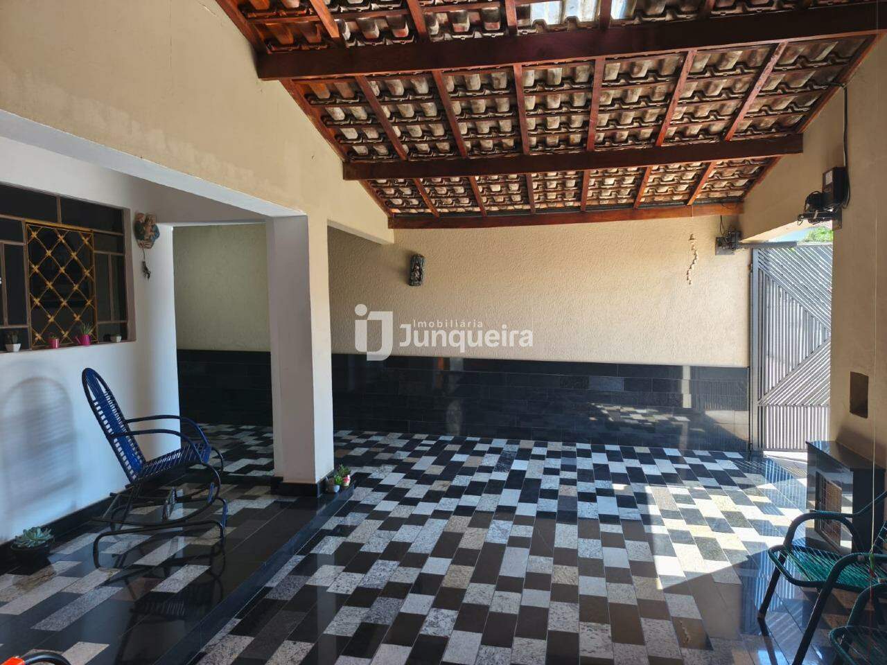 Casa à venda, 4 quartos, 2 vagas, no bairro Jardim Bela Vista em Rio das Pedras - SP