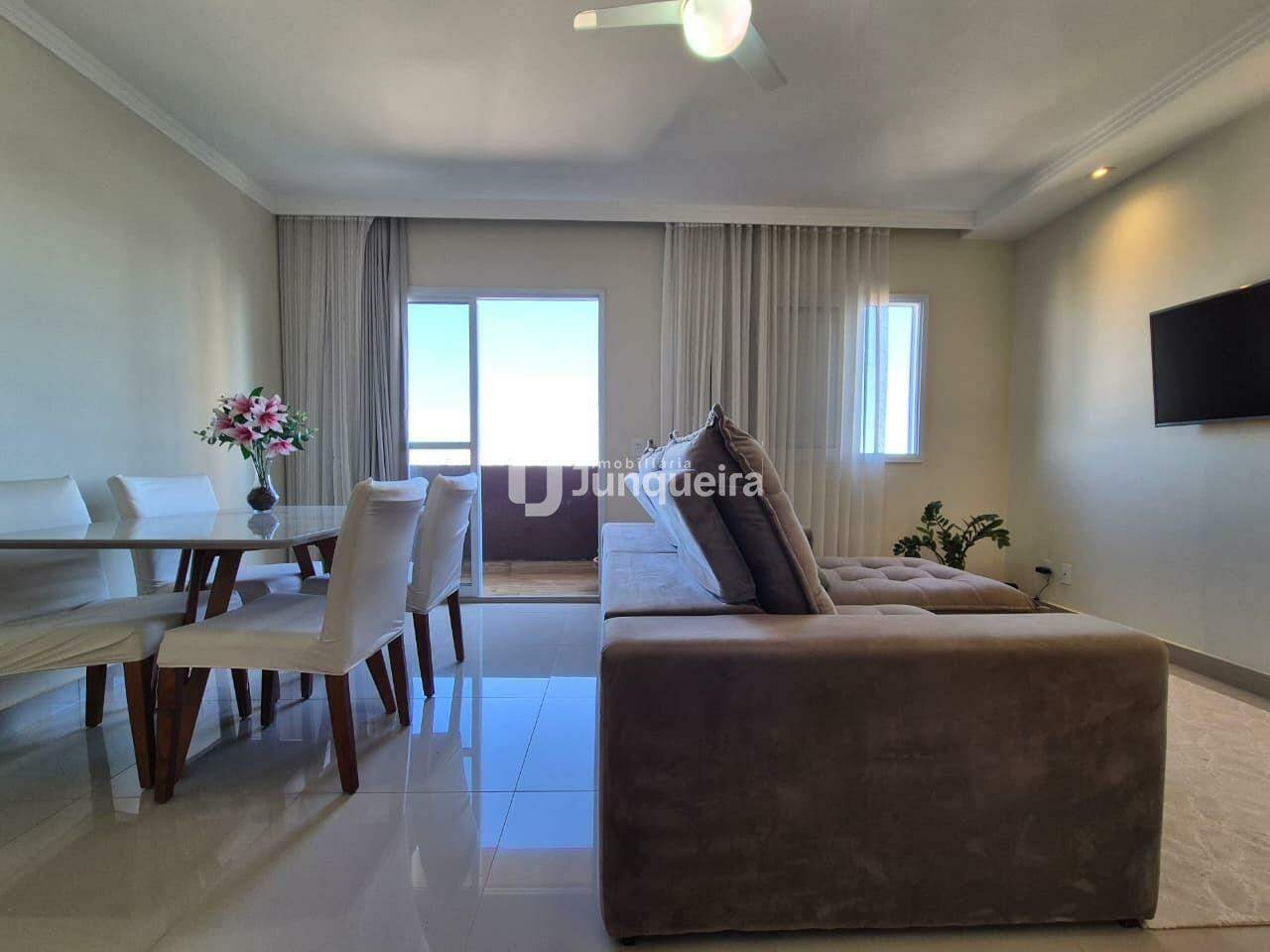 Apartamento à venda no Pátio Residencial, 2 quartos, sendo 1 suíte, 1 vaga, no bairro Jardim Brasília em Piracicaba - SP