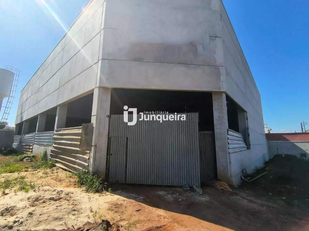 Galpão para alugar, 20 vagas, no bairro Água Branca em Piracicaba - SP