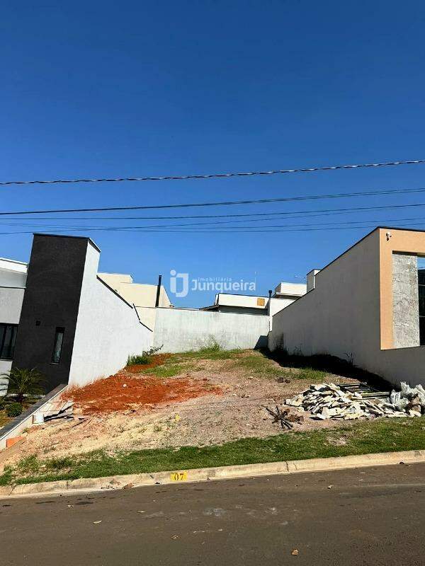 Terreno em Condomínio à venda no Soleil , 2 vagas, no bairro Soleil em Piracicaba - SP