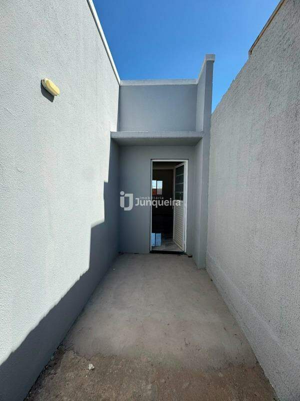Casa à venda, 2 quartos, 3 vagas, no bairro Vivendas em Piracicaba - SP