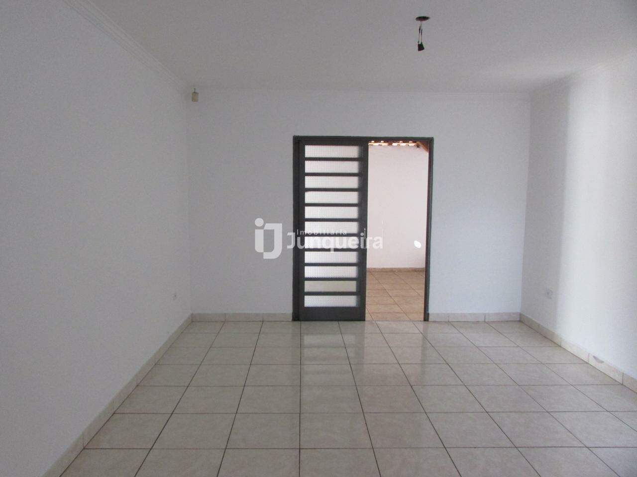 Casa à venda, 2 quartos, sendo 1 suíte, 3 vagas, no bairro Jardim Alvorada em Piracicaba - SP