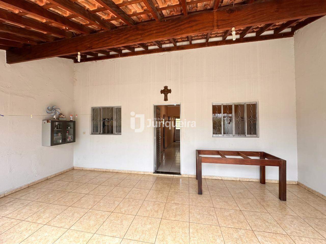 Casa à venda, 2 quartos, 2 vagas, no bairro Jardim São Vicente em Piracicaba - SP