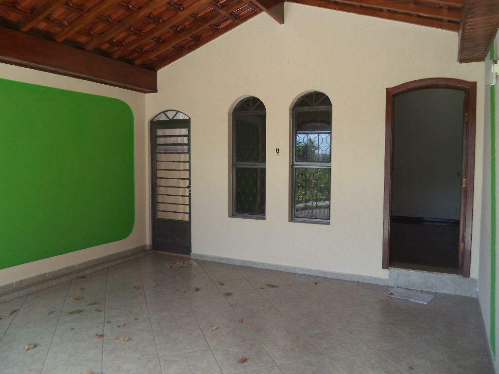 Casa à venda, 2 quartos, 2 vagas, no bairro Santa Terezinha em Piracicaba - SP