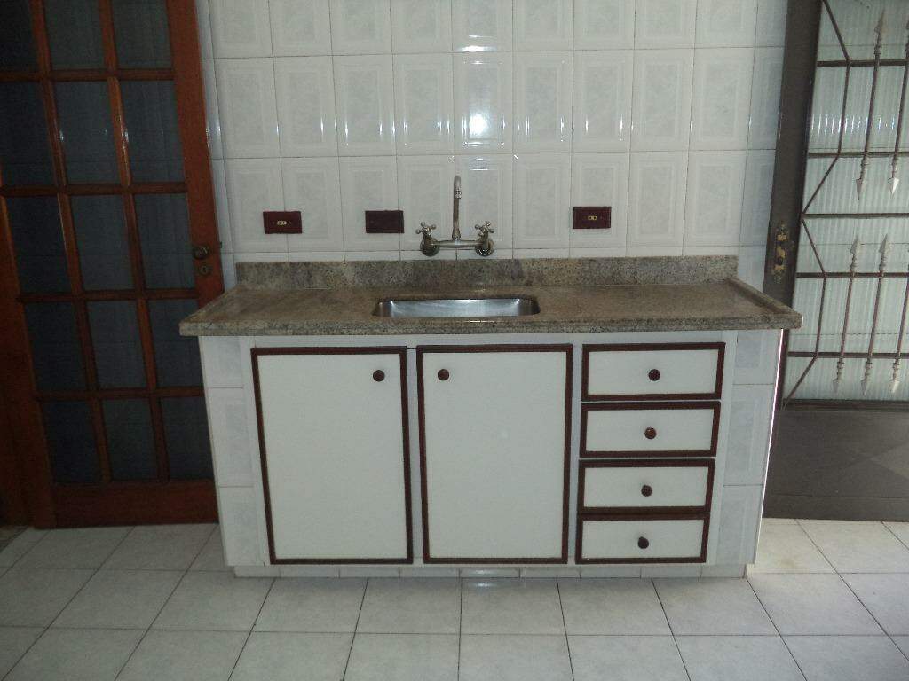 Casa à venda, 2 quartos, 2 vagas, no bairro Santa Terezinha em Piracicaba - SP
