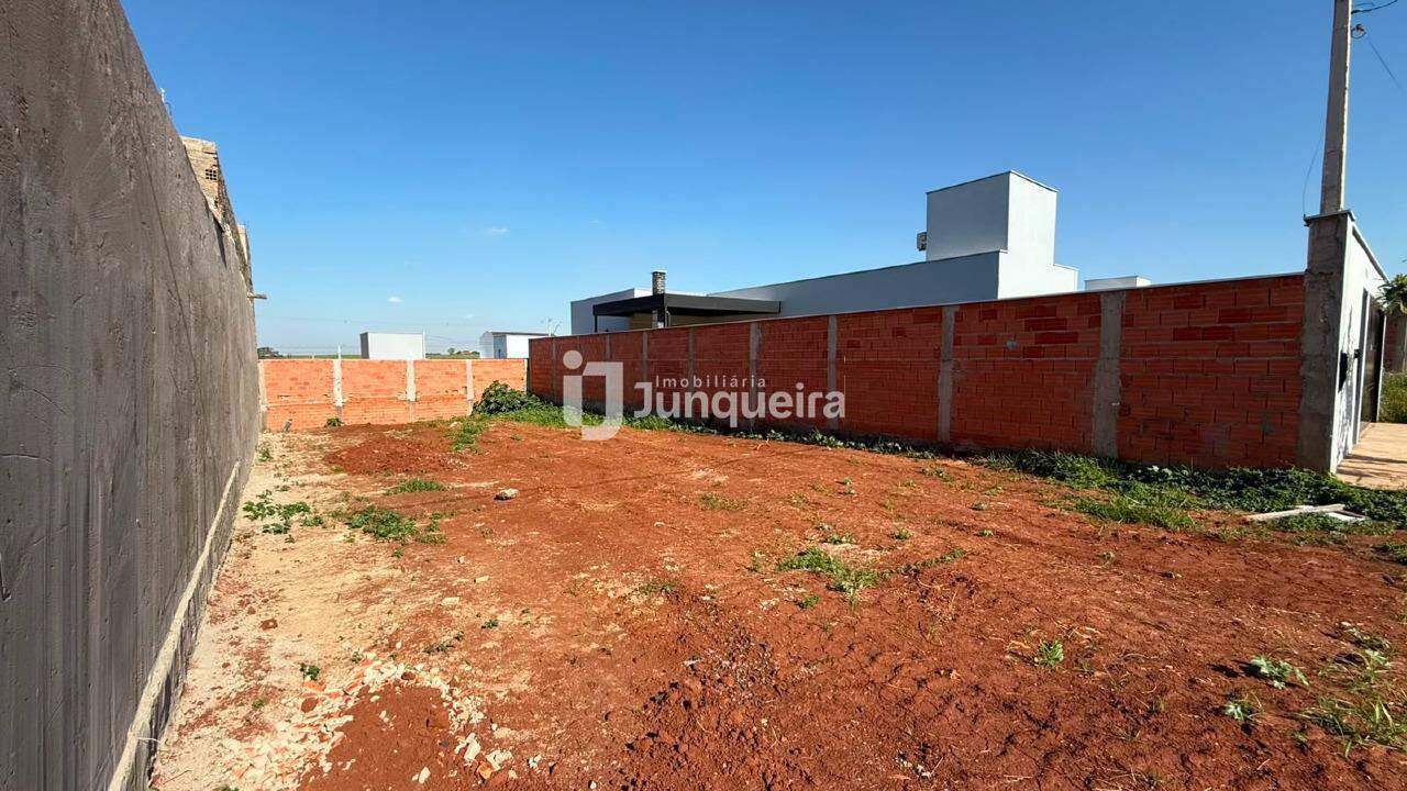 Terreno à venda, no bairro Jardim São Francisco em Piracicaba - SP