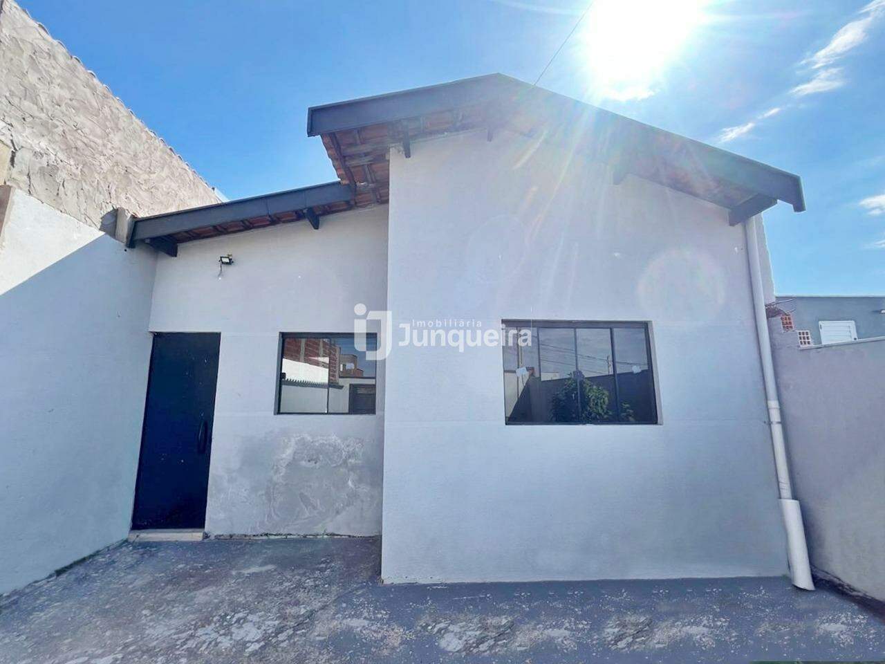 Casa à venda, 2 quartos, sendo 1 suíte, 3 vagas, no bairro Residencial Vem Viver em Piracicaba - SP