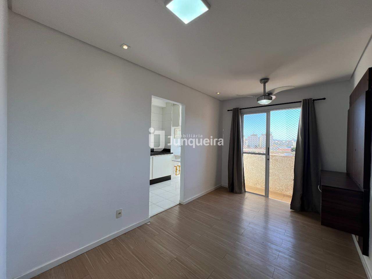 Apartamento para alugar no Torres do Jardim III, 2 quartos, 1 vaga, no bairro Nova América em Piracicaba - SP
