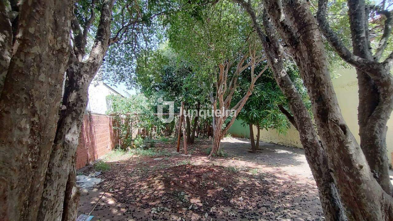 Casa à venda, 3 quartos, 4 vagas, no bairro Paulista em Piracicaba - SP