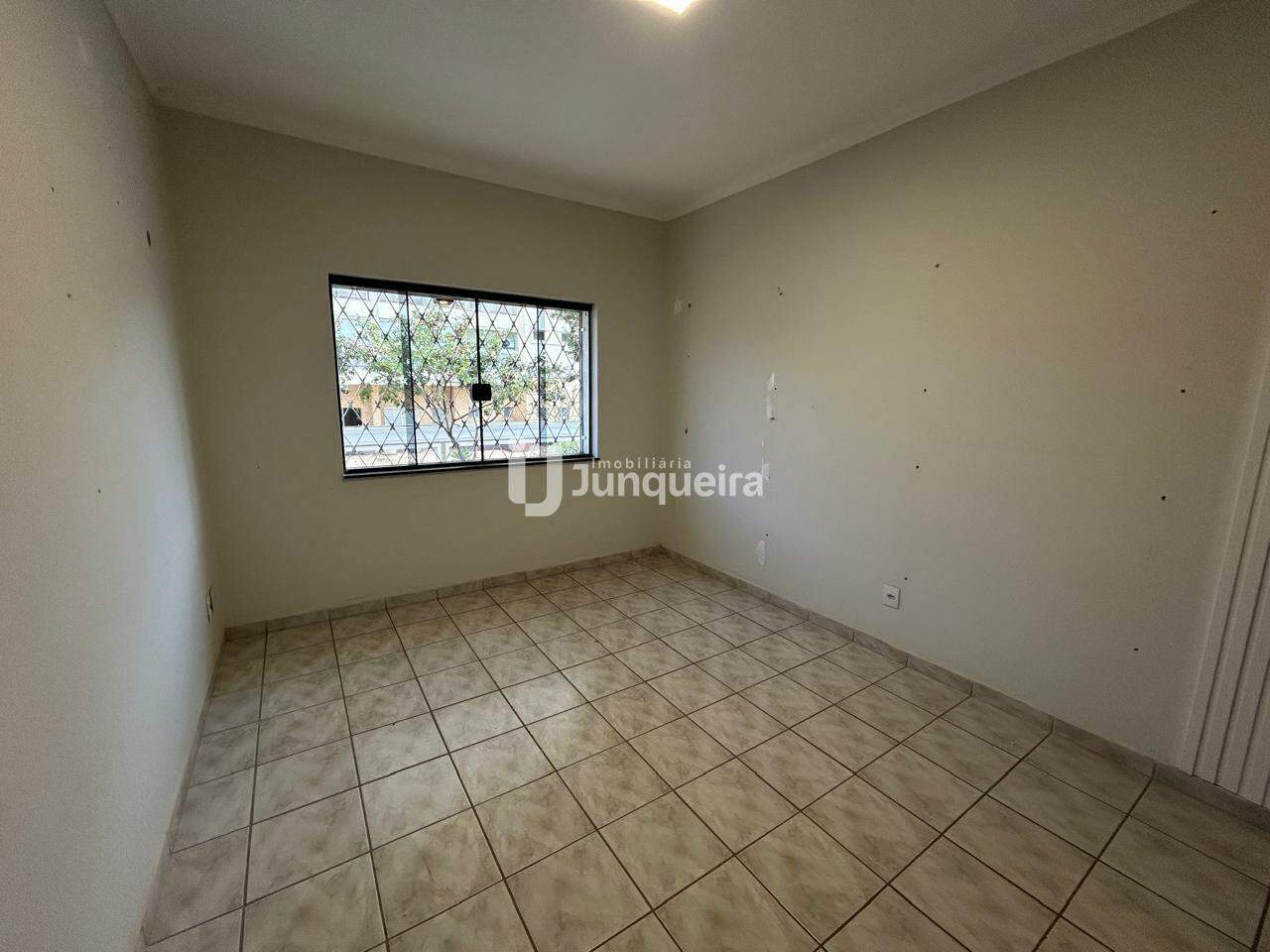 Casa à venda, 2 quartos, 1 vaga, no bairro Alto em Piracicaba - SP