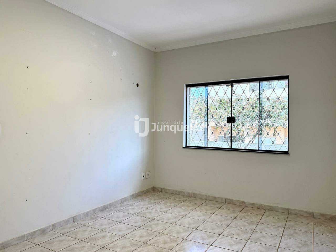 Casa à venda, 2 quartos, 1 vaga, no bairro Alto em Piracicaba - SP