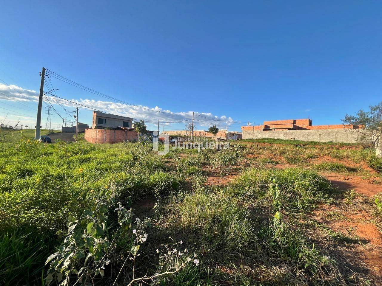 Terreno à venda, no bairro Conquista em Piracicaba - SP
