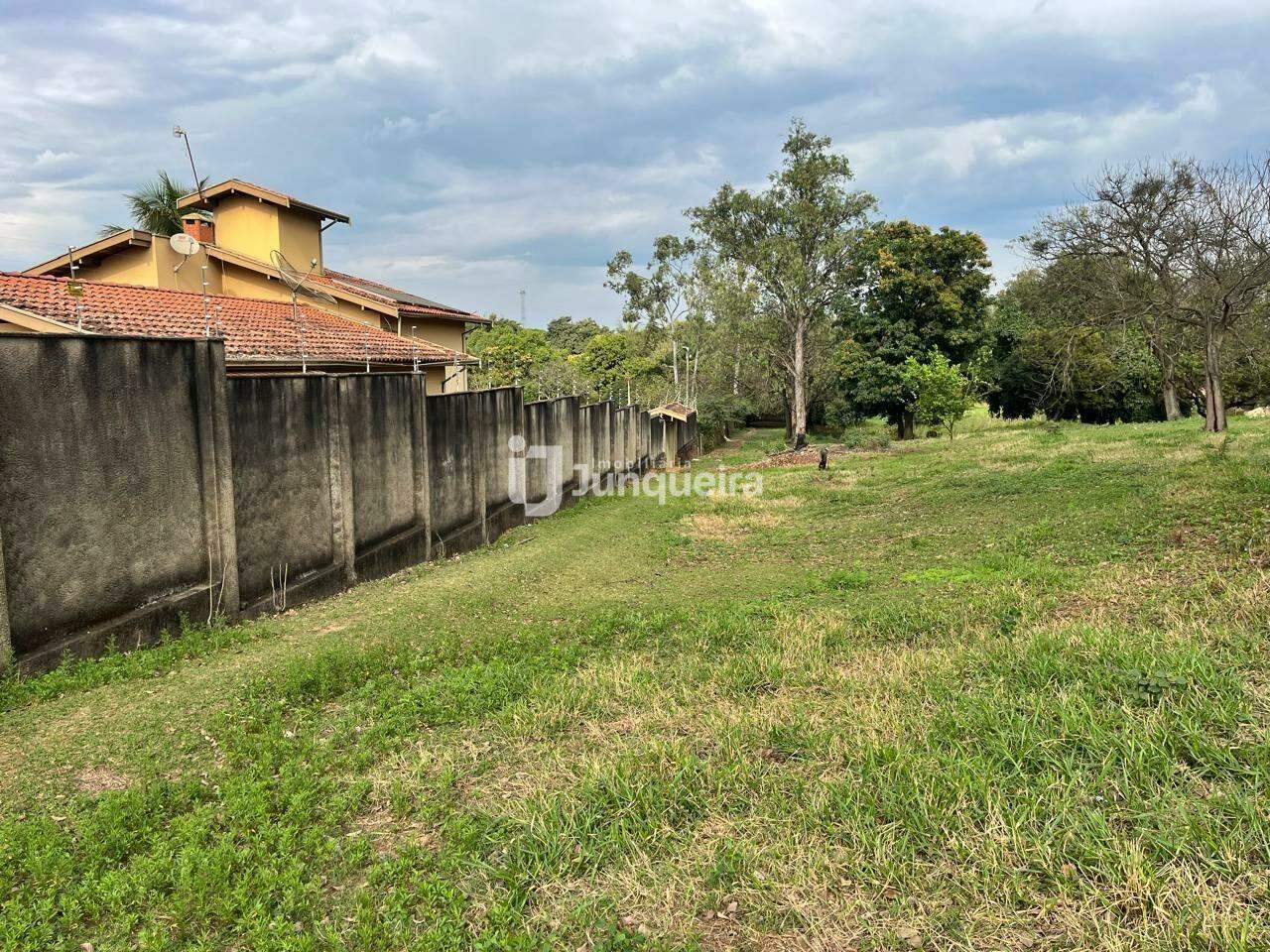 Terreno à venda, no bairro Vila Rios em Piracicaba - SP