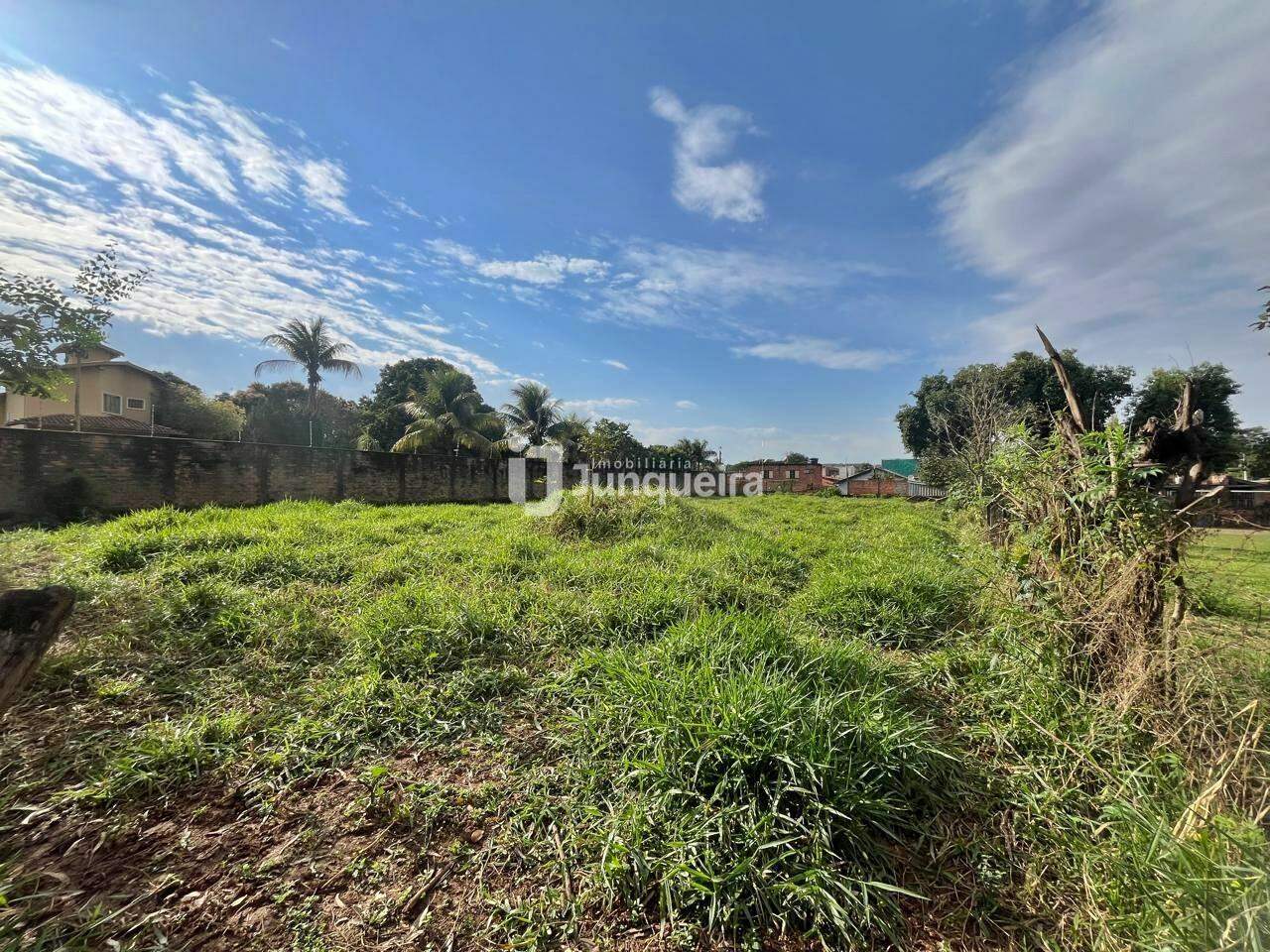 Terreno à venda, no bairro Vila Rios em Piracicaba - SP