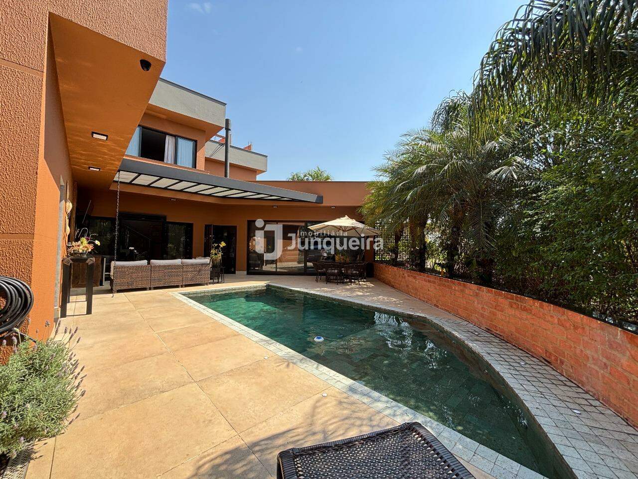 Casa em Condomínio à venda no Reserva do Engenho , 5 quartos, sendo 5 suítes, 4 vagas, no bairro Loteamento Residencial Reserva do Engenho em Piracicaba - SP