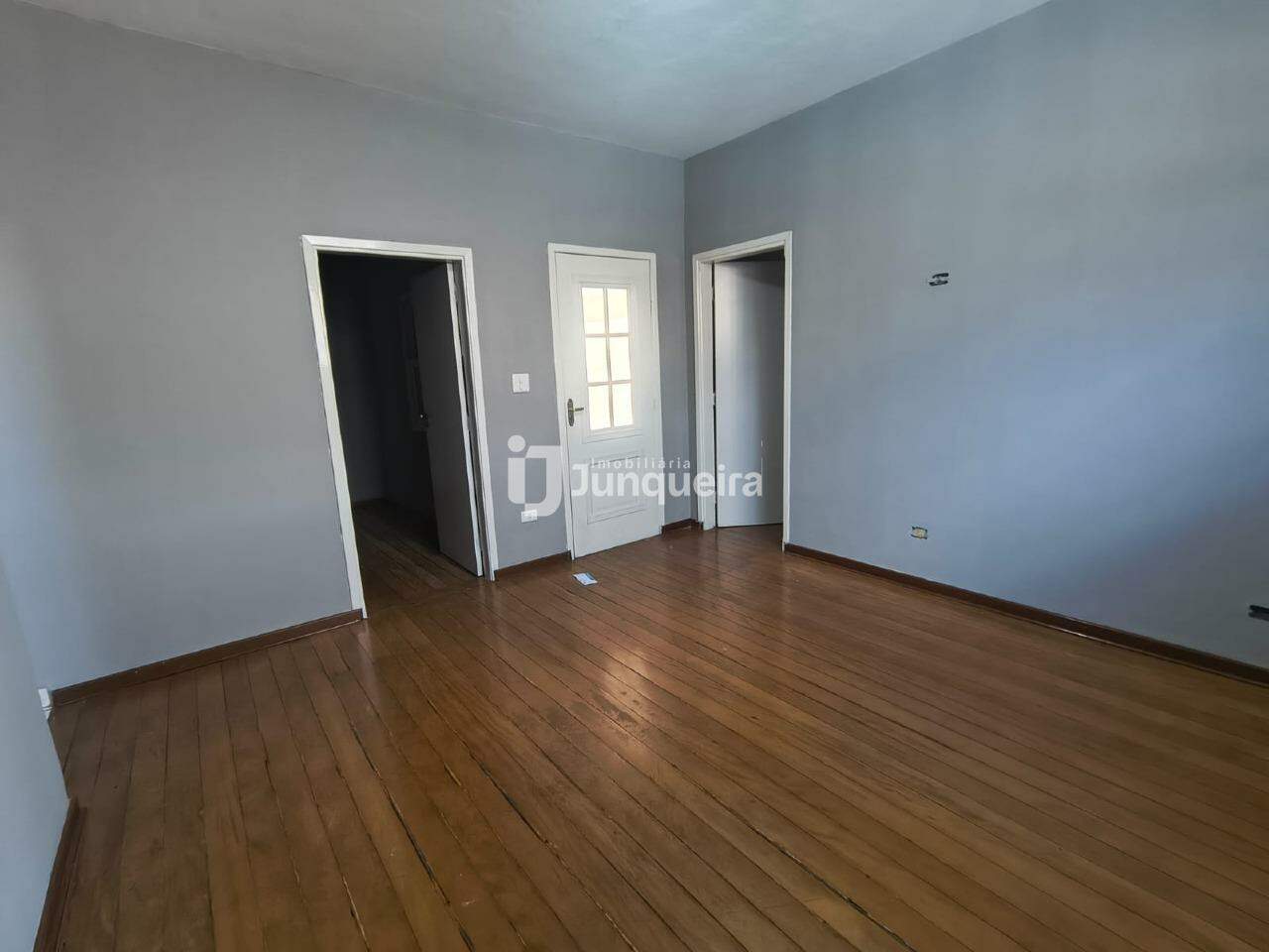 Casa Comercial para alugar, 1 vaga, no bairro Jardim Europa em Piracicaba - SP