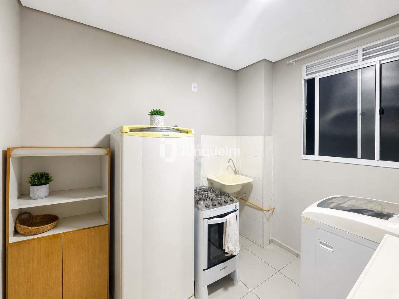 Apartamento à venda no Parque Paladino, 2 quartos, 1 vaga, no bairro Piracicamirim em Piracicaba - SP