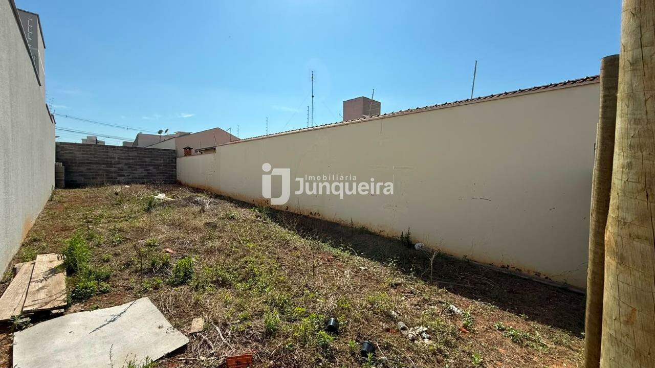 Terreno à venda, no bairro Água Branca em Piracicaba - SP