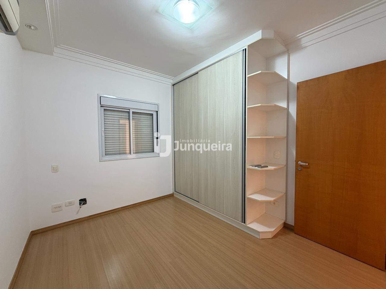 Apartamento à venda no Monalisa, 3 quartos, sendo 1 suíte, 3 vagas, no bairro Centro em Piracicaba - SP