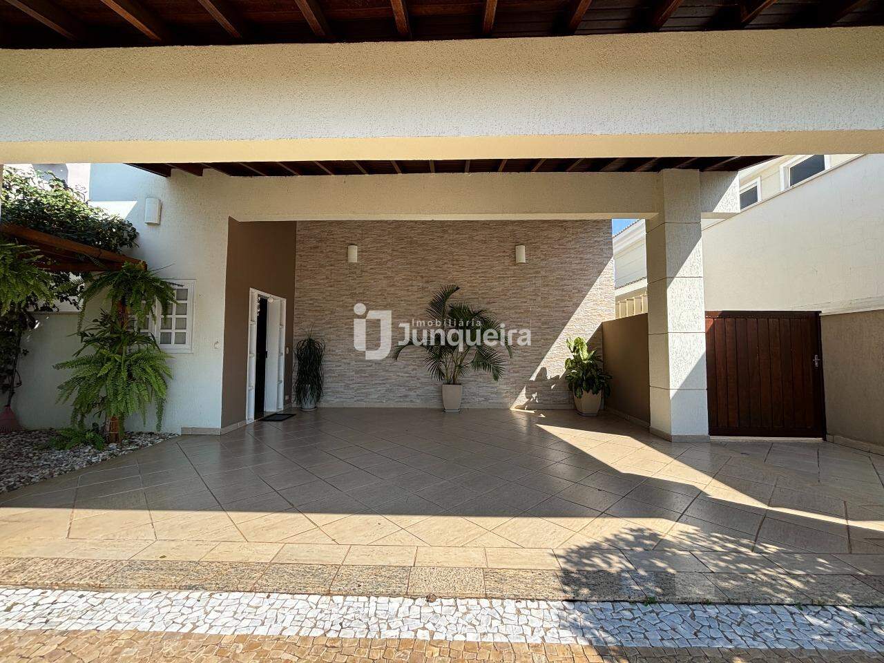 Casa em Condomínio à venda no Terras de Piracicaba II, 4 quartos, sendo 1 suíte, 4 vagas, no bairro Terras de Piracicaba II em Piracicaba - SP