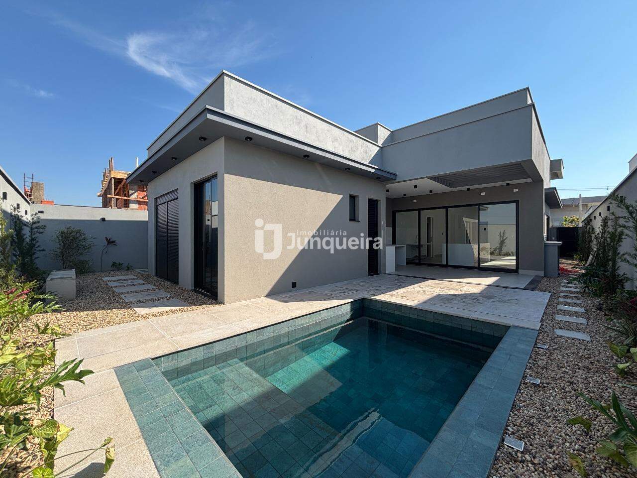 Casa em Condomínio à venda no Damha II , 3 quartos, sendo 3 suítes, 4 vagas, no bairro Parque Residencial Damha II em Piracicaba - SP
