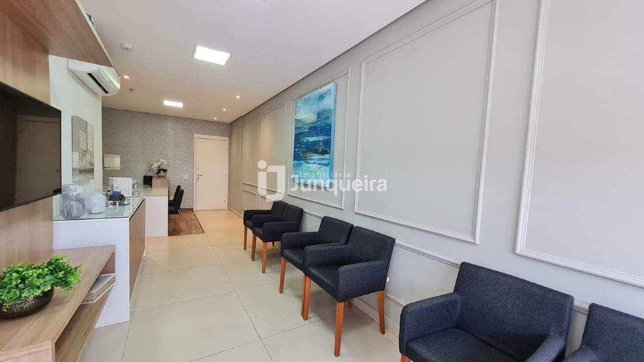 Sala Comercial para alugar, 1 vaga, no bairro Cidade Alta em Piracicaba - SP