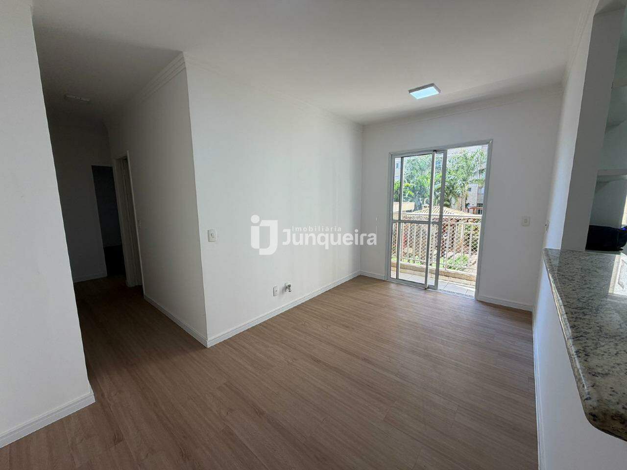Apartamento para alugar no Residencial Novitá , 2 quartos, sendo 1 suíte, 1 vaga, no bairro Cidade Alta em Piracicaba - SP