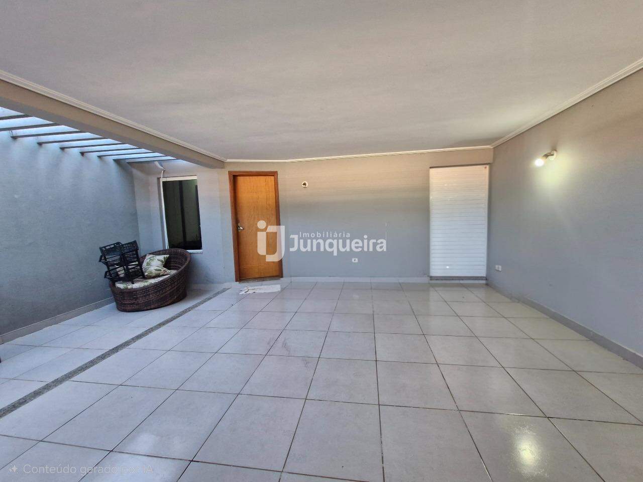 Casa à venda, 3 quartos, 2 vagas, no bairro Água Branca em Piracicaba - SP