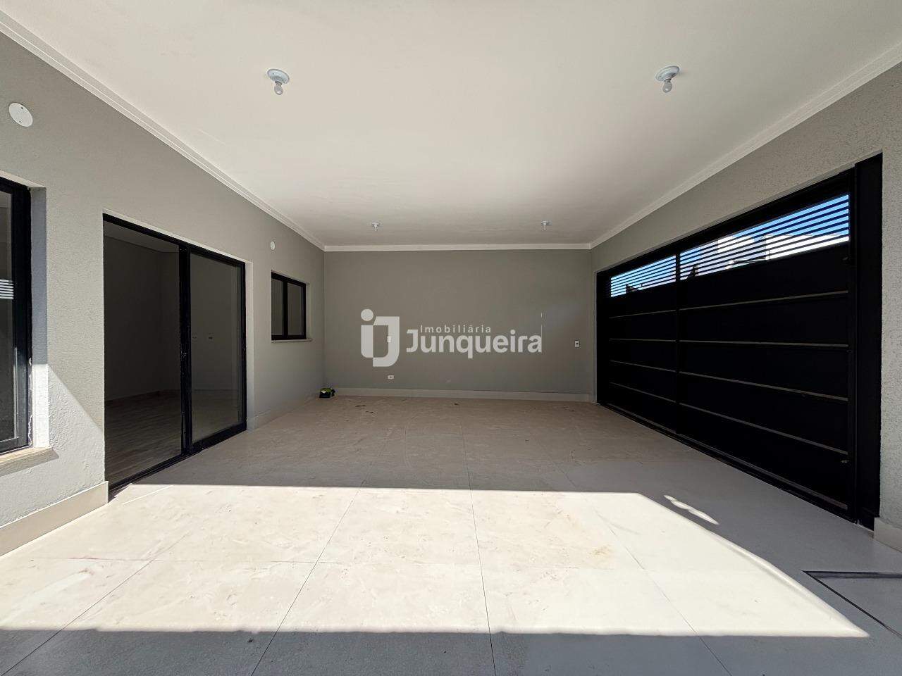 Casa à venda, 3 quartos, sendo 1 suíte, 2 vagas, no bairro Campestre em Piracicaba - SP