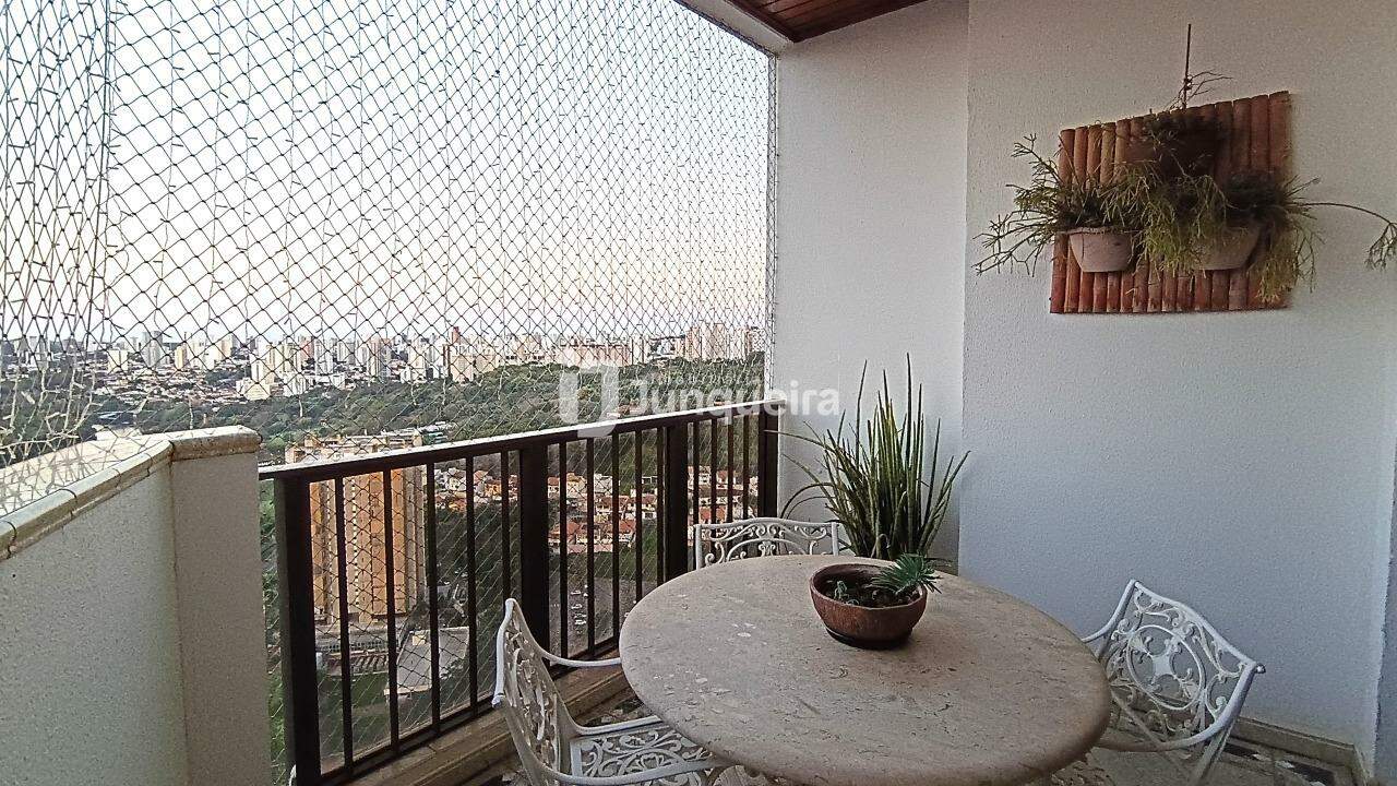 Apartamento à venda no Abel Pereira, 5 quartos, sendo 3 suítes, 3 vagas, no bairro Castelinho em Piracicaba - SP