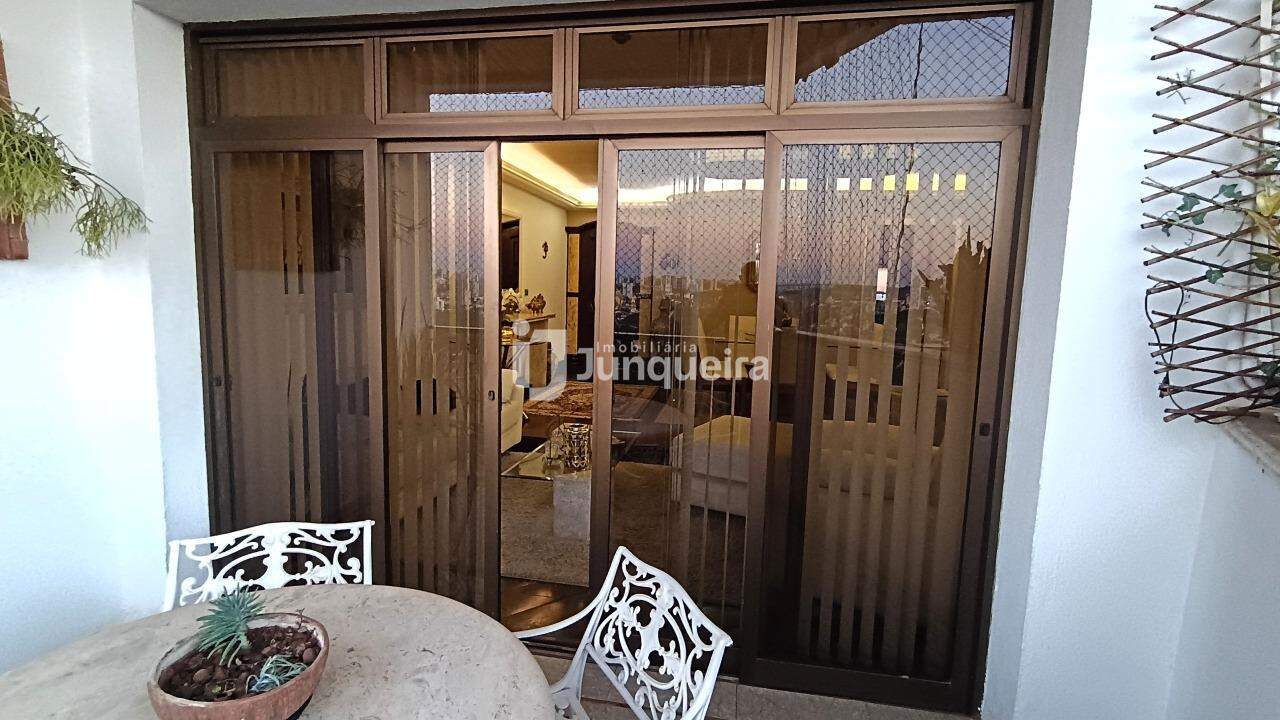 Apartamento à venda no Abel Pereira, 5 quartos, sendo 3 suítes, 3 vagas, no bairro Castelinho em Piracicaba - SP