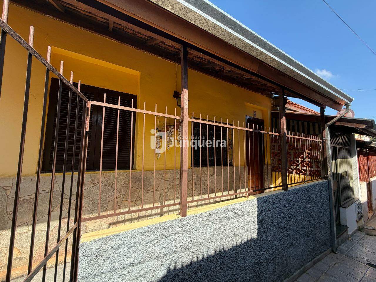 Casa à venda, 2 quartos, no bairro Cidade Alta em Piracicaba - SP
