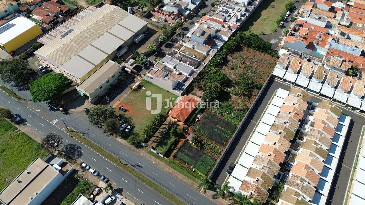 Área à venda, no bairro Jardim Astúrias I em Piracicaba - SP