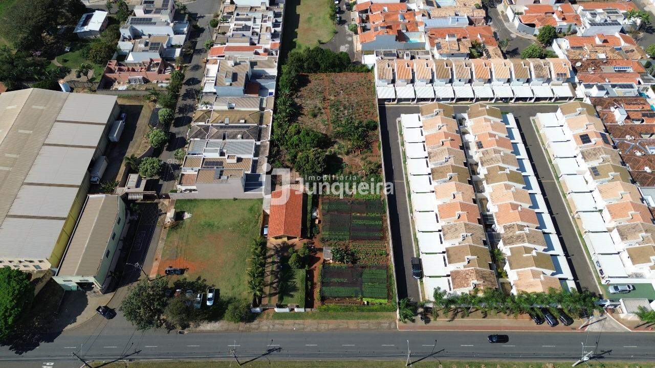 Área à venda, no bairro Jardim Astúrias I em Piracicaba - SP