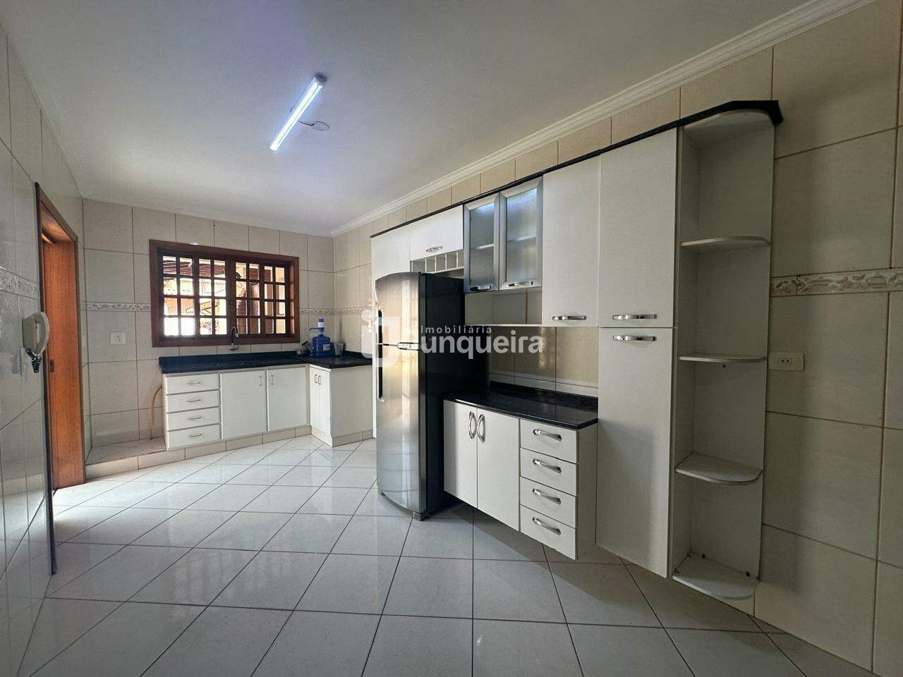 Casa à venda, 3 quartos, sendo 1 suíte, 4 vagas, no bairro Jardim Algodoal em Piracicaba - SP