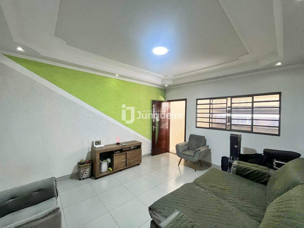 Casa à venda, 2 quartos, sendo 1 suíte, 3 vagas, no bairro Jardim Residencial Javary I em Piracicaba - SP