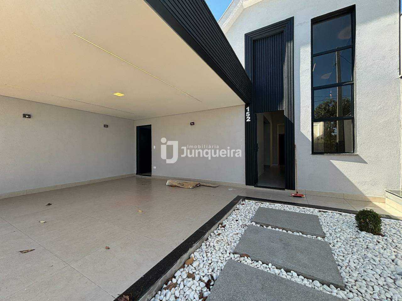 Casa em Condomínio à venda no Lazuli Club, 3 quartos, sendo 1 suíte, 2 vagas, no bairro Lazuli Club em Piracicaba - SP