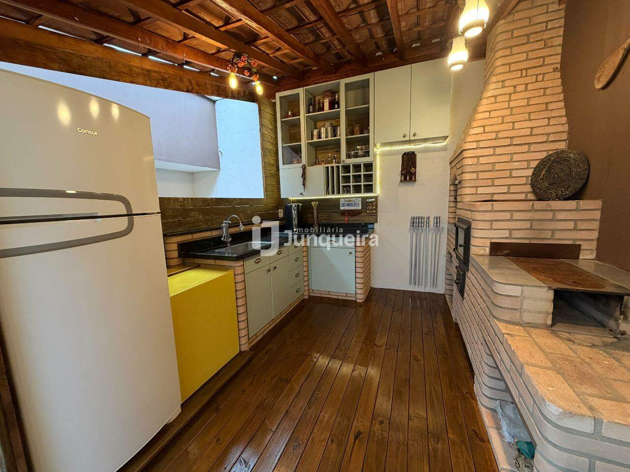 Casa em Condomínio à venda no Ondas do Piracicaba, 3 quartos, sendo 1 suíte, 2 vagas, no bairro Ondas do Piracicaba em Piracicaba - SP