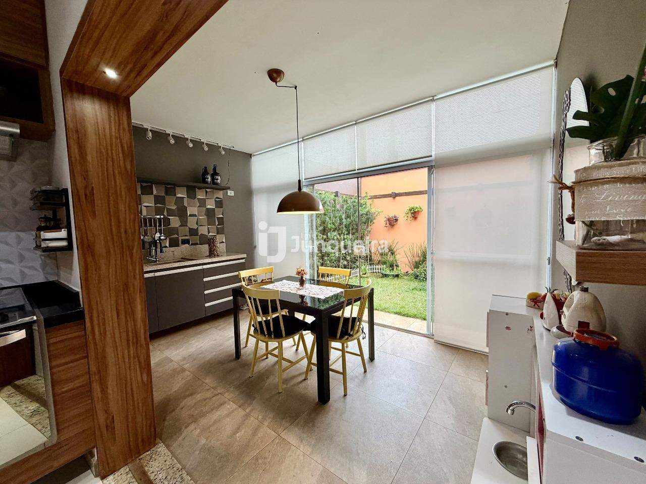 Casa em Condomínio à venda no Ondas do Piracicaba, 3 quartos, sendo 1 suíte, 2 vagas, no bairro Ondas do Piracicaba em Piracicaba - SP