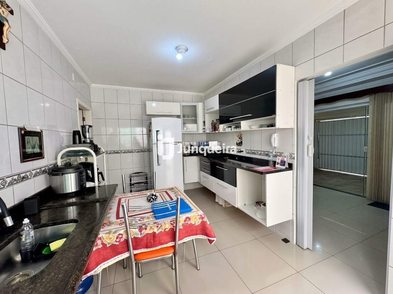 Casa à venda, 2 quartos, 2 vagas, no bairro Vila Rezende em Piracicaba - SP