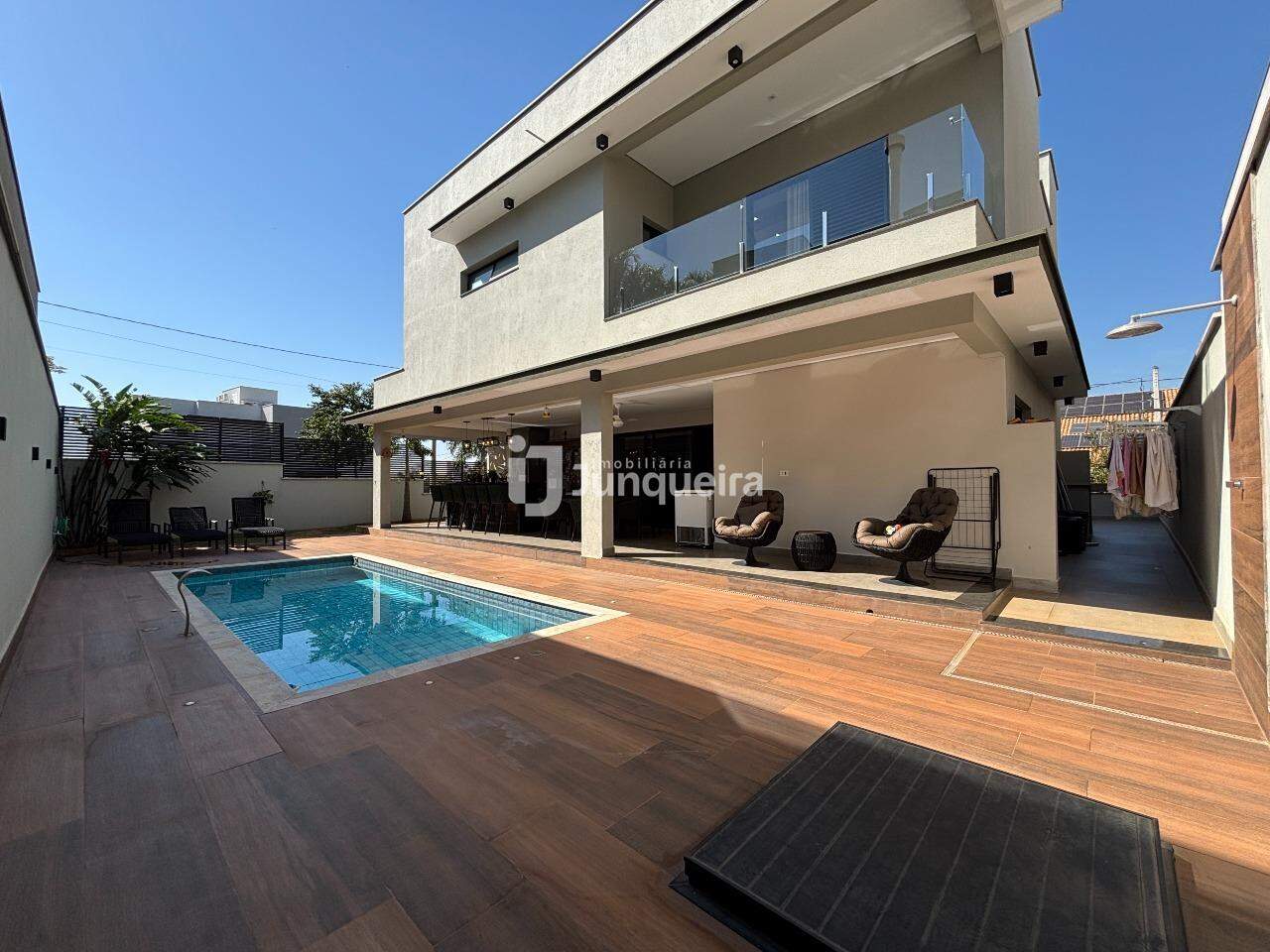 Casa em Condomínio à venda no Villa D'Aquila, 4 quartos, sendo 4 suítes, 4 vagas, no bairro Villa D'áquila em Piracicaba - SP