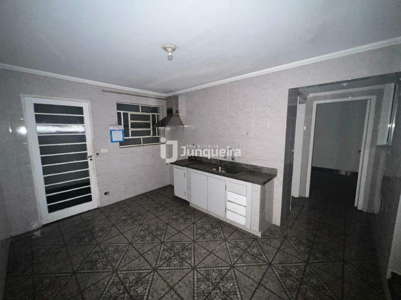 Casa para alugar, 2 quartos, 1 vaga, no bairro Jardim Noiva da Colina em Piracicaba - SP