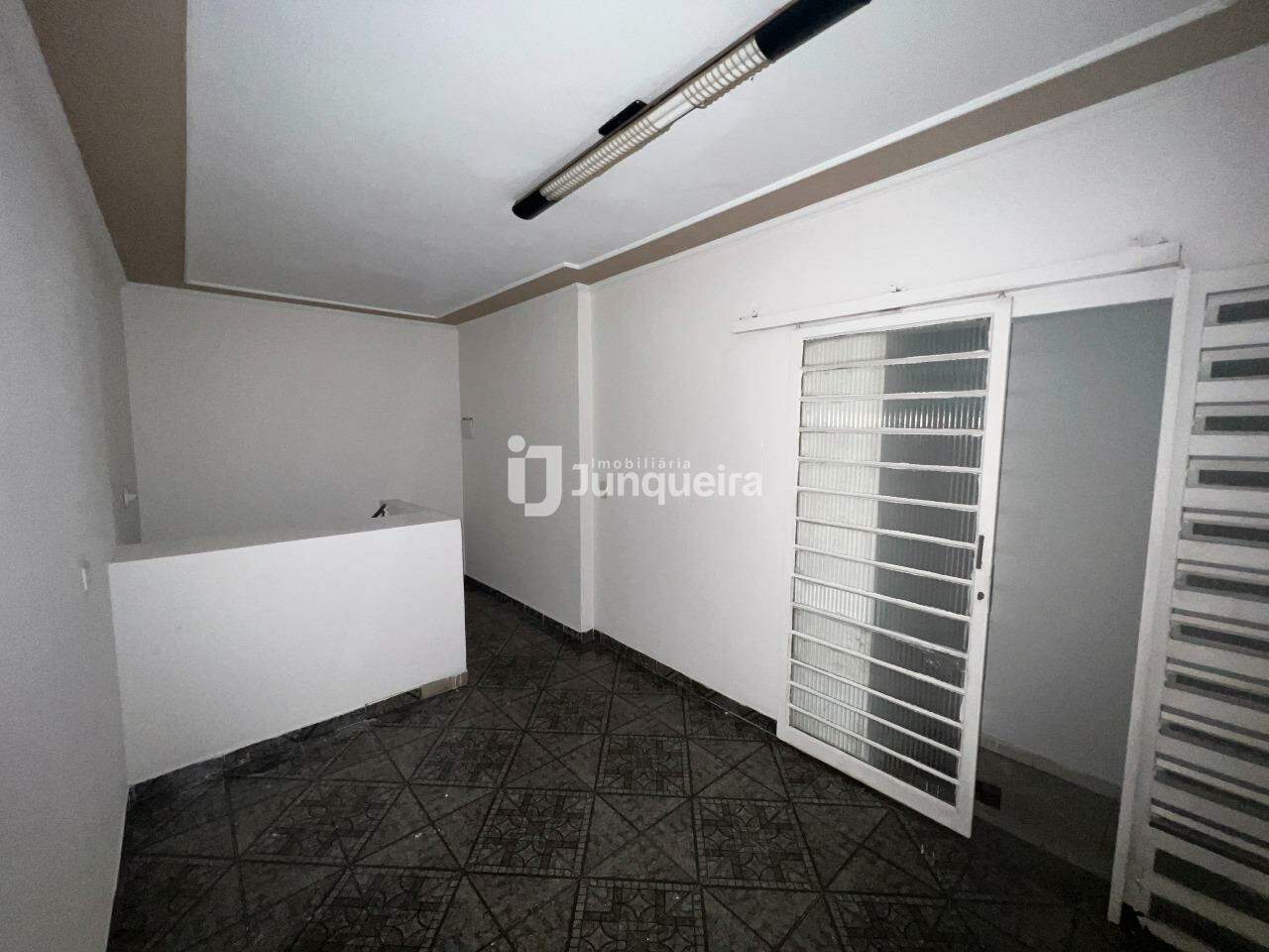 Casa para alugar, 2 quartos, 1 vaga, no bairro Jardim Noiva da Colina em Piracicaba - SP