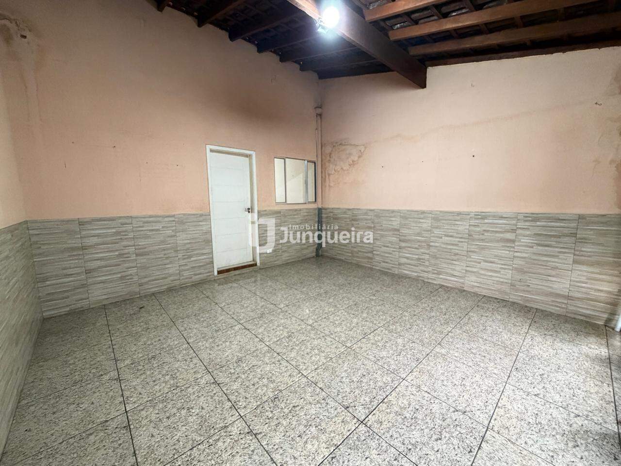 Casa à venda, 2 quartos, sendo 1 suíte, 2 vagas, no bairro Sol Nascente II em Piracicaba - SP