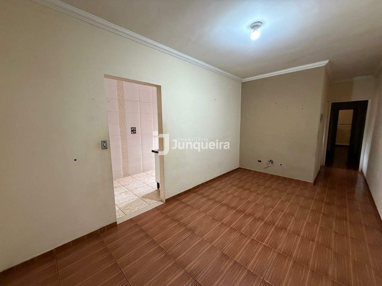 Casa à venda, 2 quartos, sendo 1 suíte, 2 vagas, no bairro Sol Nascente II em Piracicaba - SP